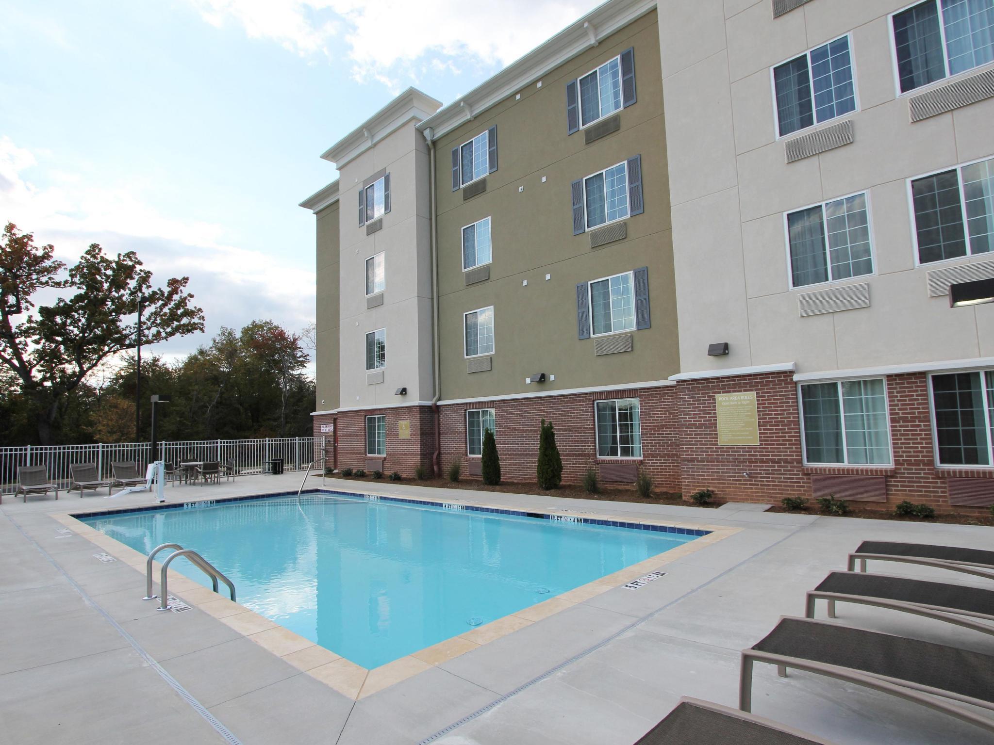 Candlewood Suites Greenville By Ihg Exterior foto