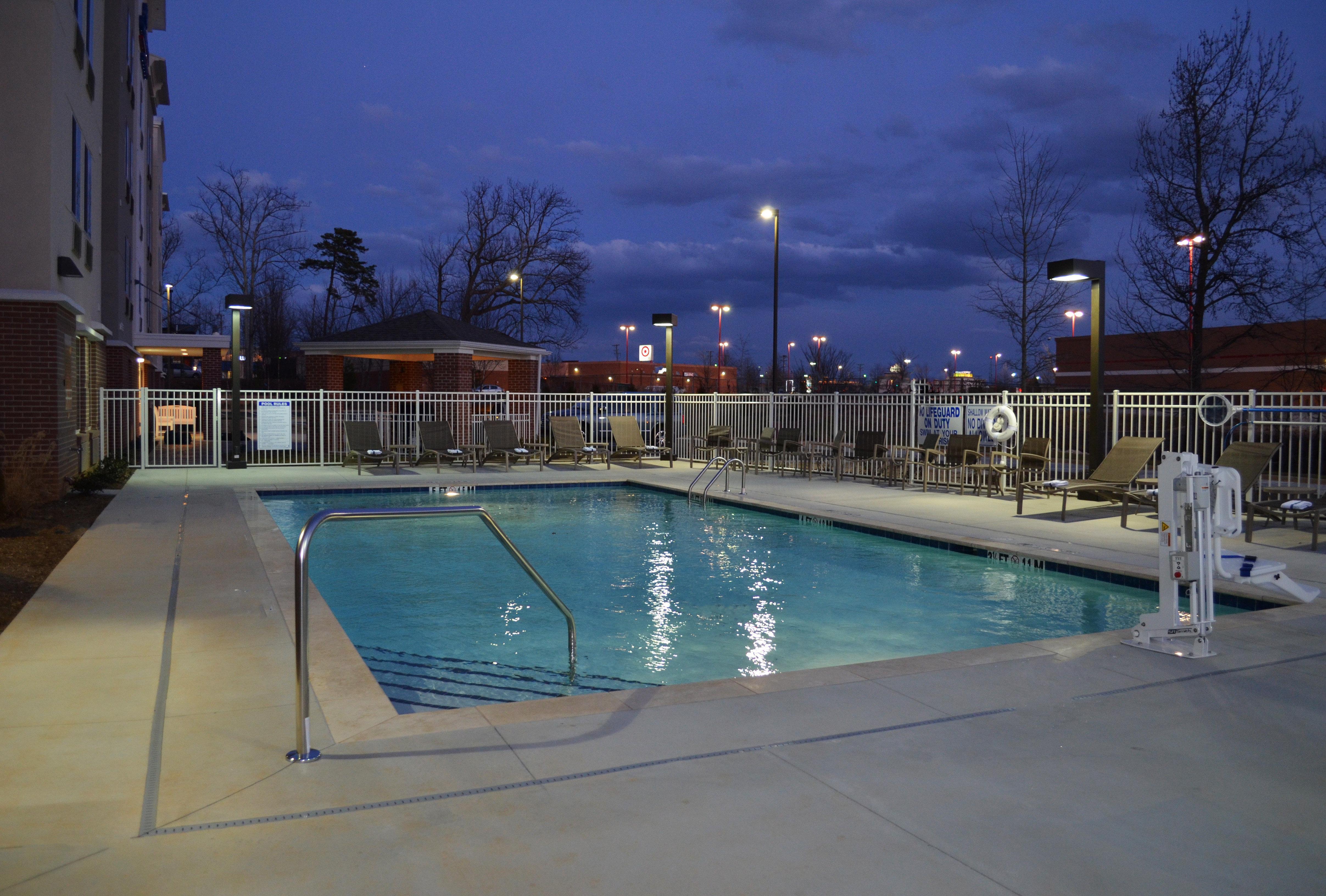 Candlewood Suites Greenville By Ihg Exterior foto